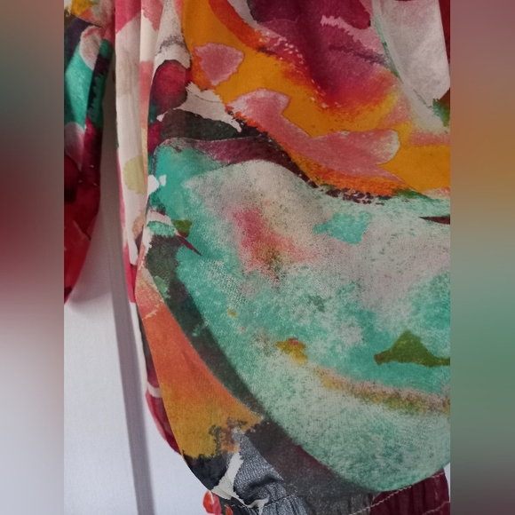 Calvin Klein floral blouse - Picture 4 of 6